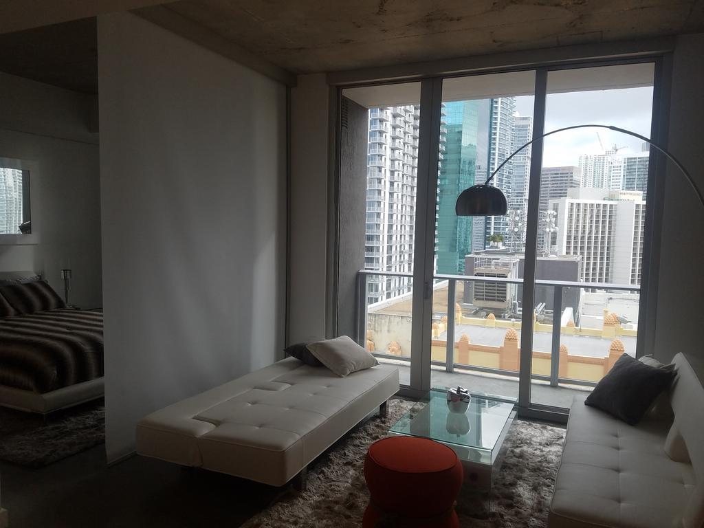 Downtown Miami Deluxe Apartment Exterior photo