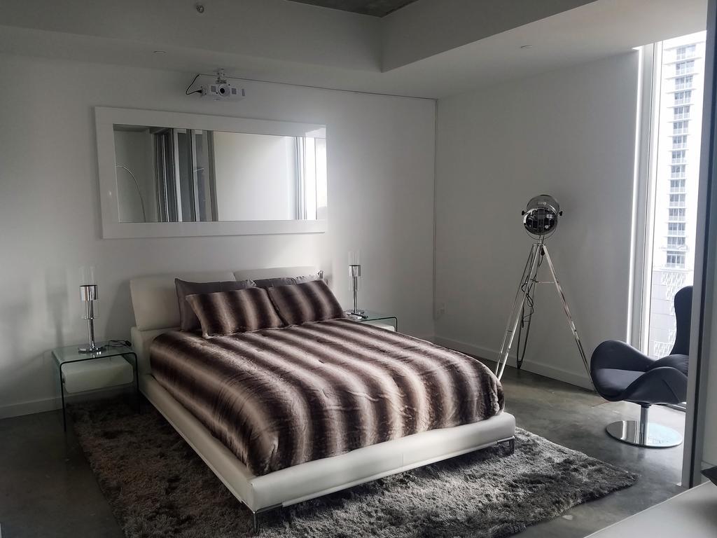 Downtown Miami Deluxe Apartment Exterior photo