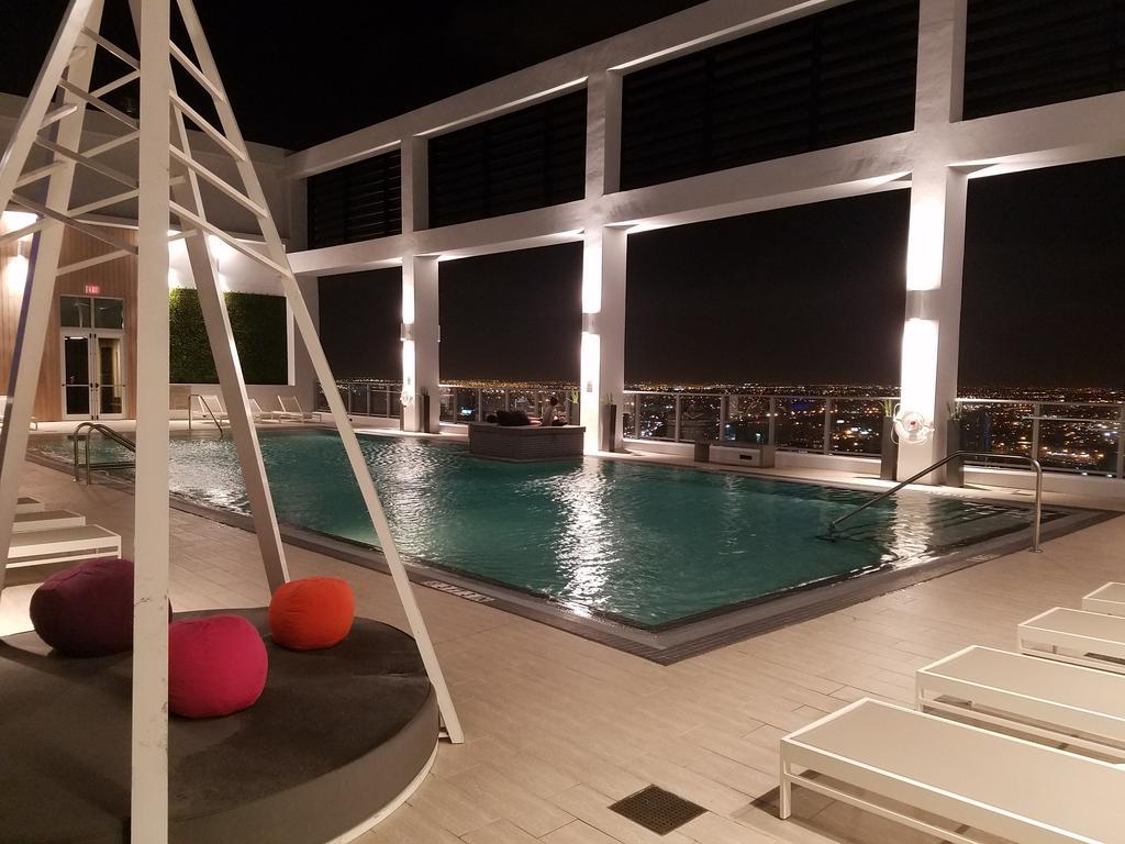 Downtown Miami Deluxe Apartment Exterior photo