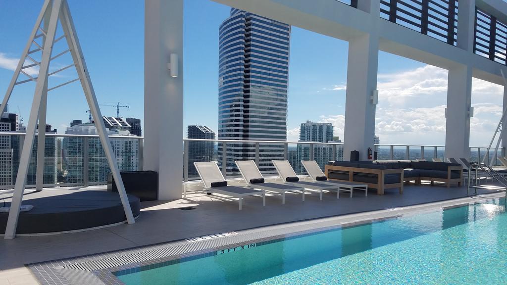 Downtown Miami Deluxe Apartment Exterior photo